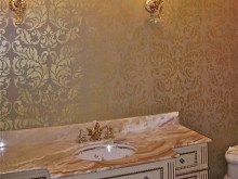 Stencilling vannitoa seintele