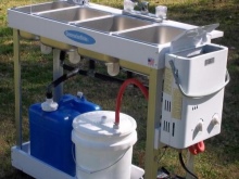 Метален стълб за къщичка с умивалник с водно отопление