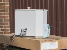 Стенна лятна кухненска мивка с водно отопление