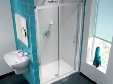 Sprchový kout s nízkou vaničkou 