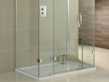 Sprchový kout s nízkou vaničkou