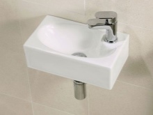 Witte wandwastafel met een breedte van 40cm voor een kleine badkamer of kast