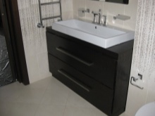 Floor cabinet with mountable washbasin and pedestal 