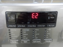 Σφάλμα συστήματος αποστράγγισης E2 σε πλυντήριο ρούχων Samsung