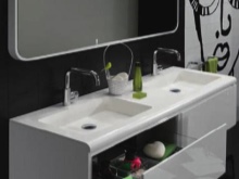 Notranjost oblikovalskega dvojnega umivalnika 