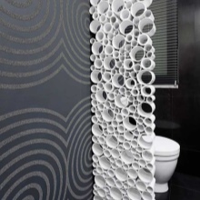 Dekorativ skillevæg fra rør