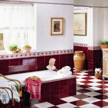 Bílá a bordó koupelna