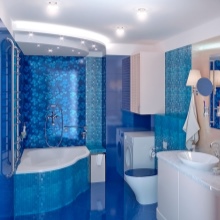 Mėlynos spalvos derinys vonios kambaryje.