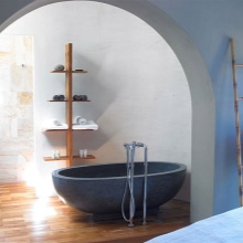 Baño de piedra natural