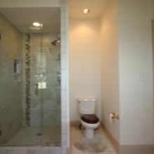 Ντουζιέρα σε μικρή μπανιέρα