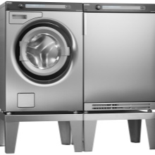Pralni stroj s sušilnim strojem