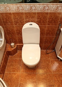 Usare un mini impianto idraulico in un piccolo bagno