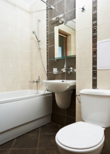 Visueel uitrekken van de wanden van een kleine badkuip