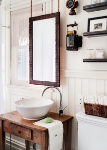 Ξύλινο ενιαίο τραπέζι νιπτήρα στο μπάνιο