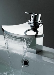 Inovativni mešalnik s slapom