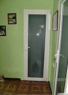 Kohandatud vannitoa uksed