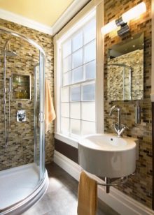 Ντουζιέρα σε μικρό μπάνιο