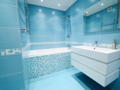 Blå - tag en dukkert i himlen.