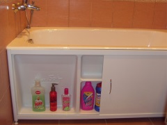 Skjutbar badkarskärm - en praktisk lösning