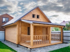 Idei pentru finisarea unei saune din bușteni