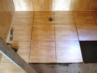 タイルの貼り合わせ