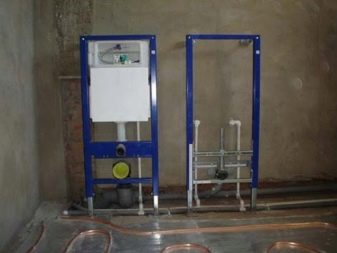 Namestitev stranišča in bideja v zasebni hiši