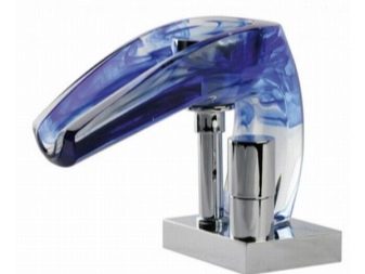 Дизайнерски смесител за умивалник в банята