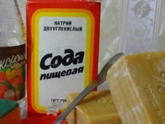 Soda, ocet a prací mýdlo