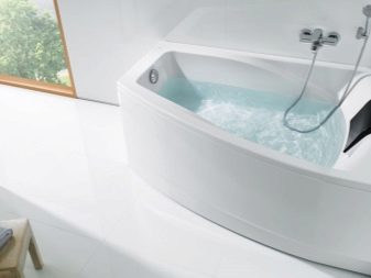 La bañera acrílica Roca