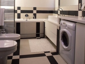 Kompakt placering av tvättmaskinen i badrummet 