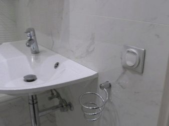 Kylpyhuoneen lisäpistorasiat