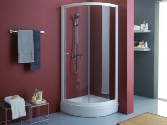 Srednje globoki pladnji za prhanje