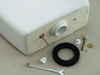 WC-säiliön asentaminen