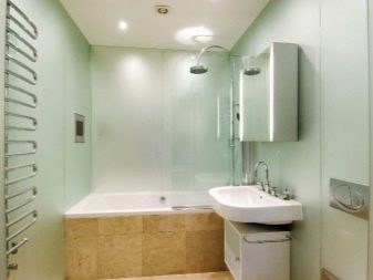 タイルを使ったバスタブ・スクリーンとその特徴