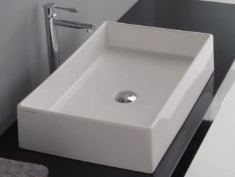 Kylpyhuoneen tiskialtaan muoto