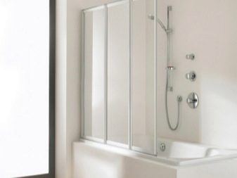 Auswahl an Kunststoff-Badewannenabtrennungen