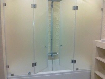 Αδιαφανή χωρίσματα μπάνιου