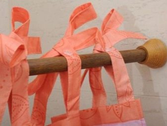 Houten hoek douchegordijnstang