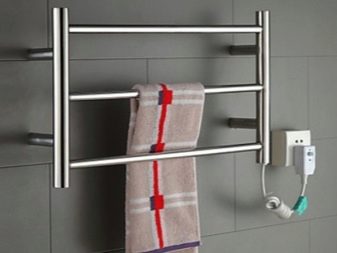 Elektrisk torktumlare för badrummet