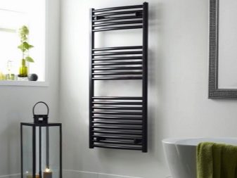 Porte-serviettes comme chauffage de salle de bains