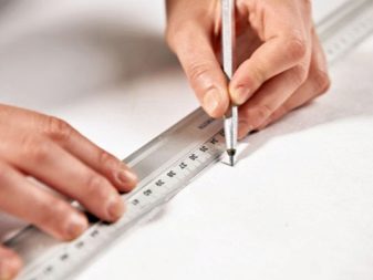 Orpelli fatti a mano per il paravento della vasca da bagno - Layout