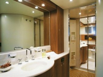 faretti led per lo specchio del bagno