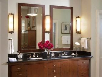 Luci a parete per lo specchio del bagno