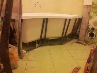 Как да закрепите акрилна вана