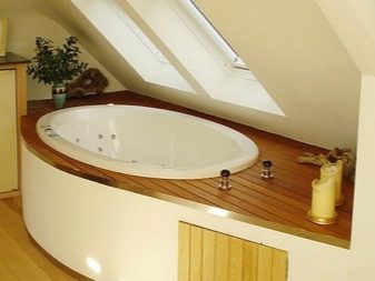 Consigli per scegliere un bagno ovale