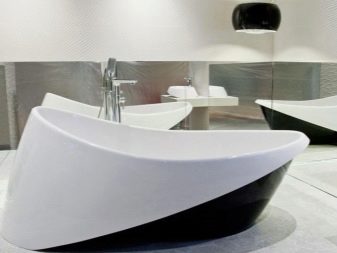 Bagno ovale in acrilico