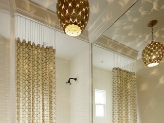 浴槽の網戸を固定するためのチェーン