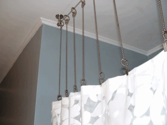 浴槽の網戸を固定するためのチェーン