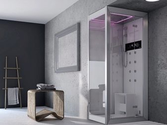 Brusekabine i et hi-tech badeværelse