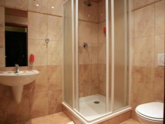 Simple shower enclosure for a small bathroom